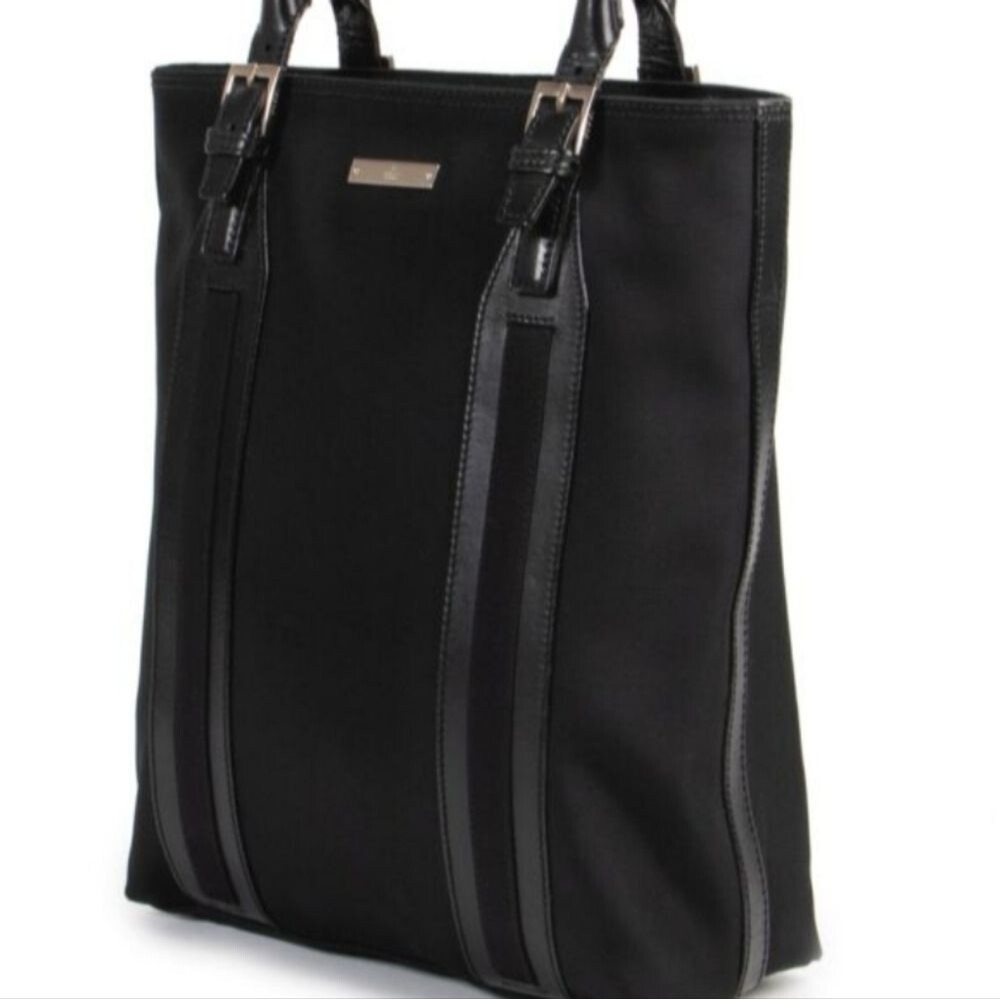 ⭐️ Gucci Nylon, leather tall tote shoulder bag. Authentic